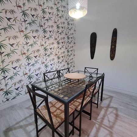 122A - Emblematica Vivienda En Playa San Lorenzo ヒホン エクステリア 写真
