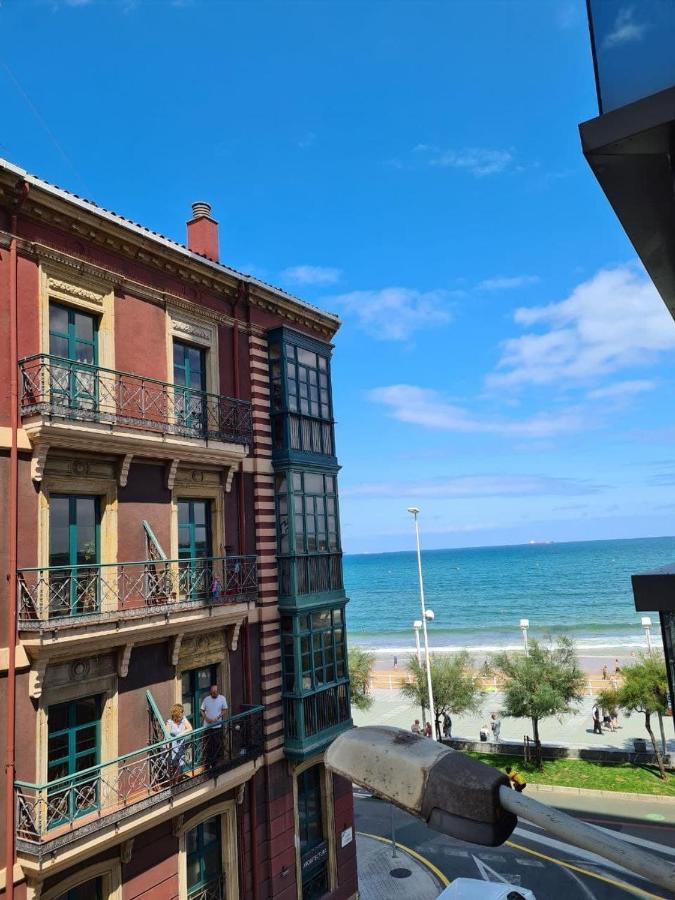122A - Emblematica Vivienda En Playa San Lorenzo ヒホン エクステリア 写真