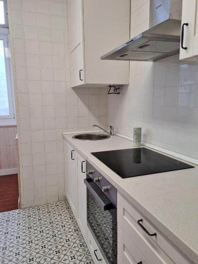 122A - Emblematica Vivienda En Playa San Lorenzo ヒホン エクステリア 写真