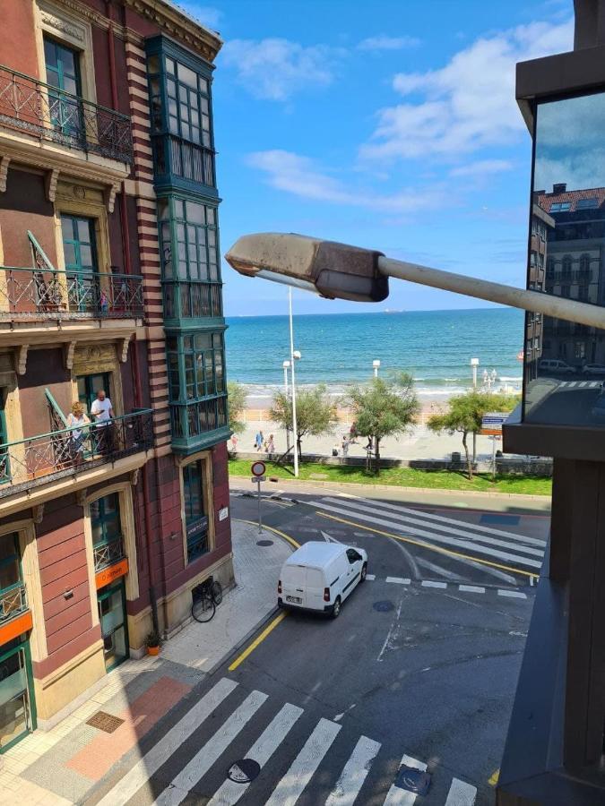 122A - Emblematica Vivienda En Playa San Lorenzo ヒホン エクステリア 写真