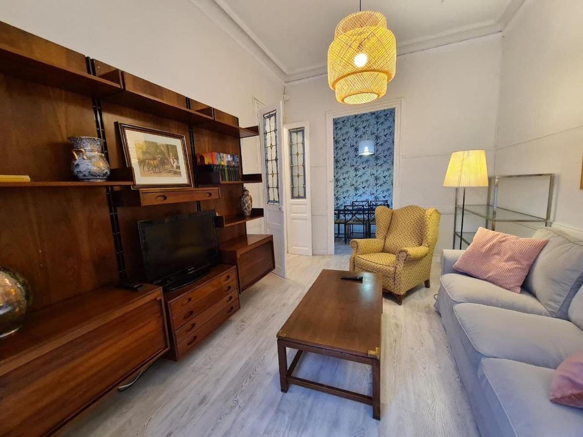 122A - Emblematica Vivienda En Playa San Lorenzo ヒホン エクステリア 写真
